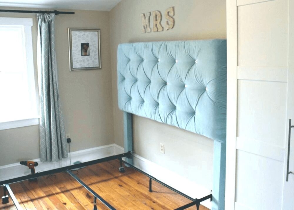 How to Attach a Bed Frame to a Headboard
