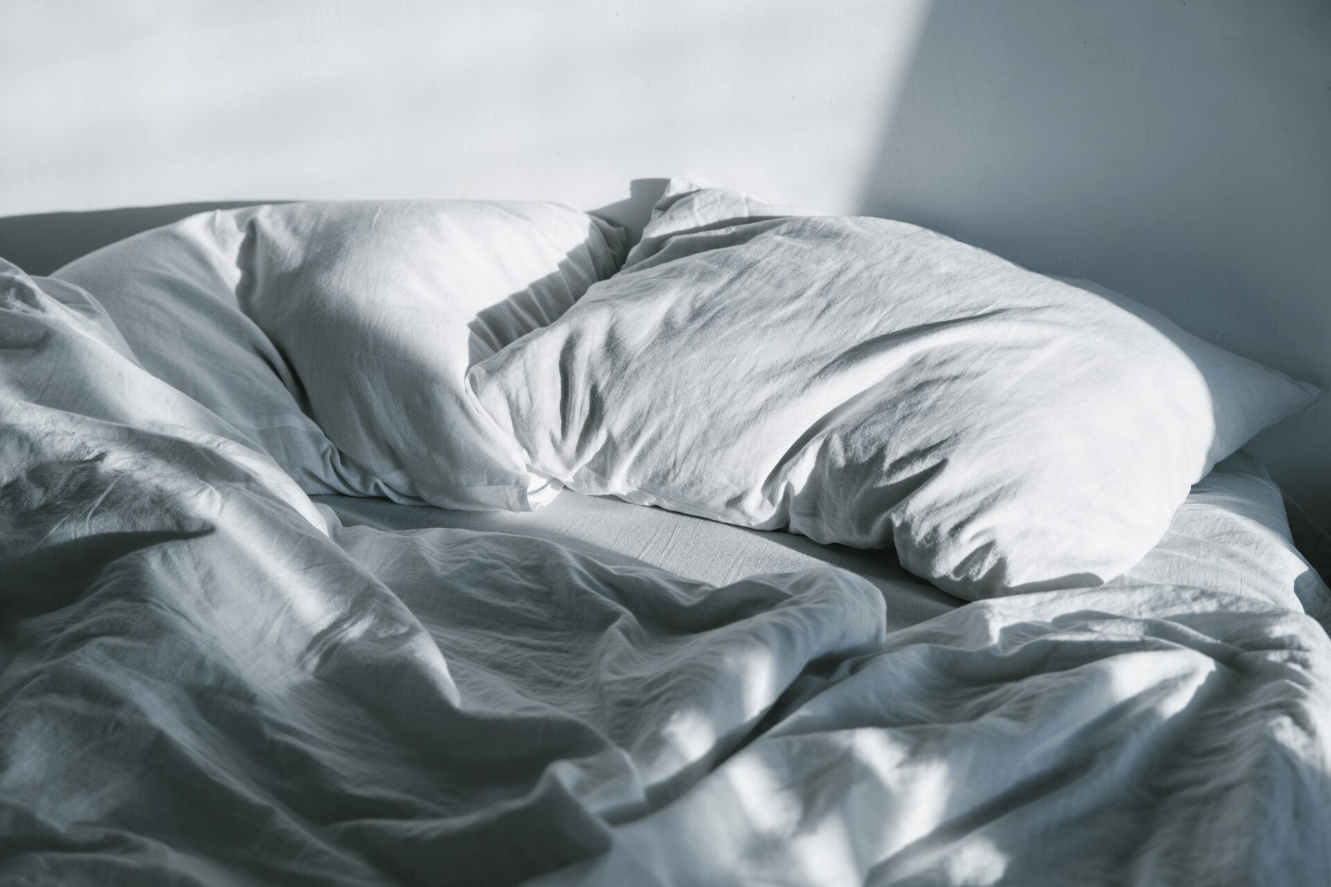 8 Ways to How to Keep Sheets from Slipping Off Your Bed - Sleep Advisor