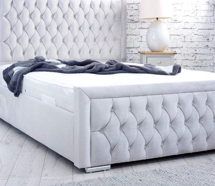 Lyon Chesterfield Bedframe